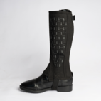 Shortchaps junior Ori Amara